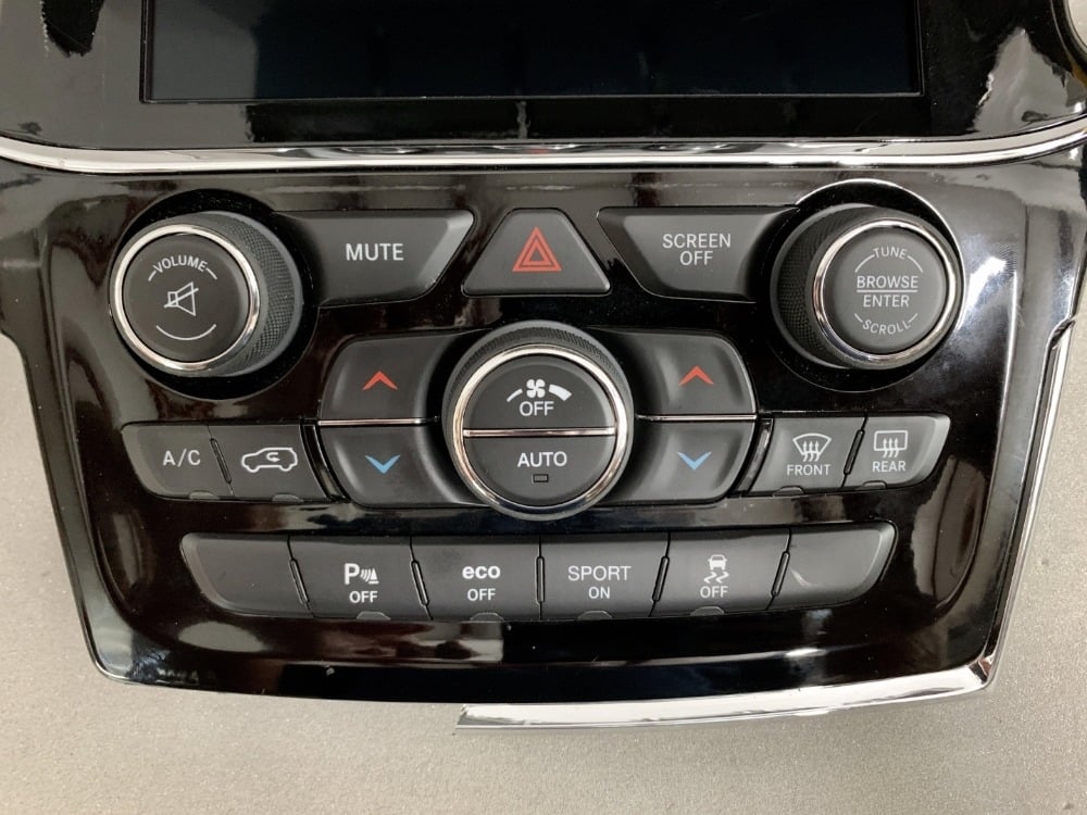 2015+ Grand Cherokee HVAC Climate Control front