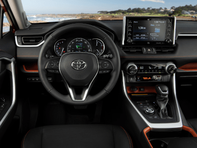 2019 Toyota RAV4 Goes All-In on In-Vehicle Infotainment