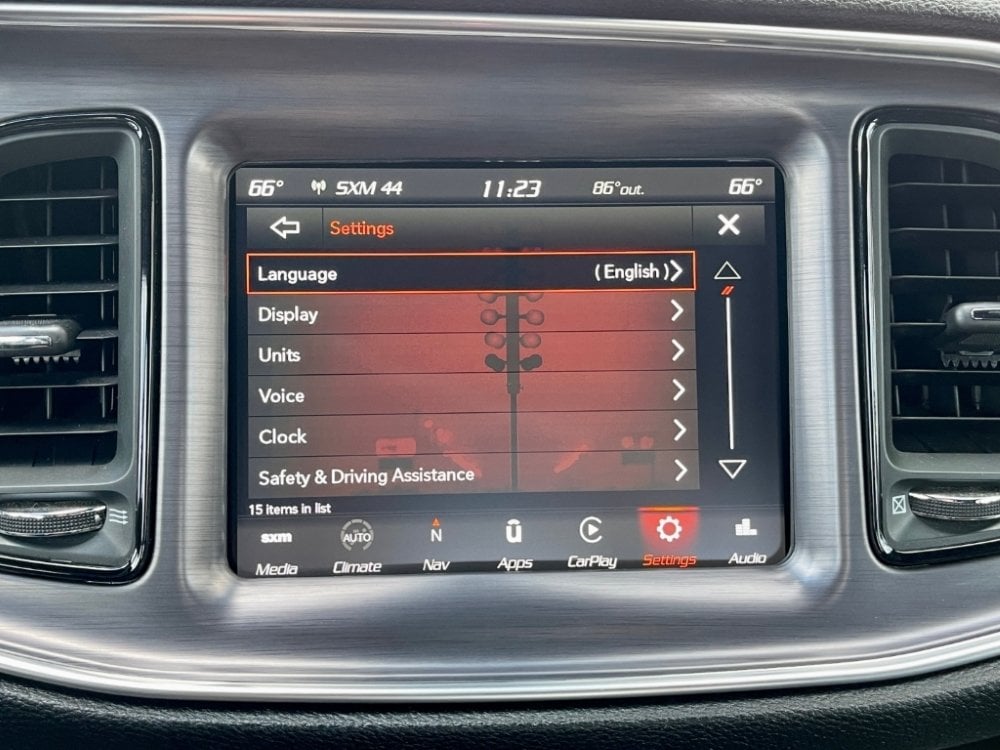 Dodge Charger upgrade radio 8.4-inch touchscreen