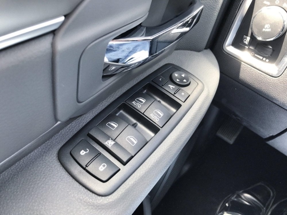 2013-2018 Ram Truck Power Folding Mirrors Package