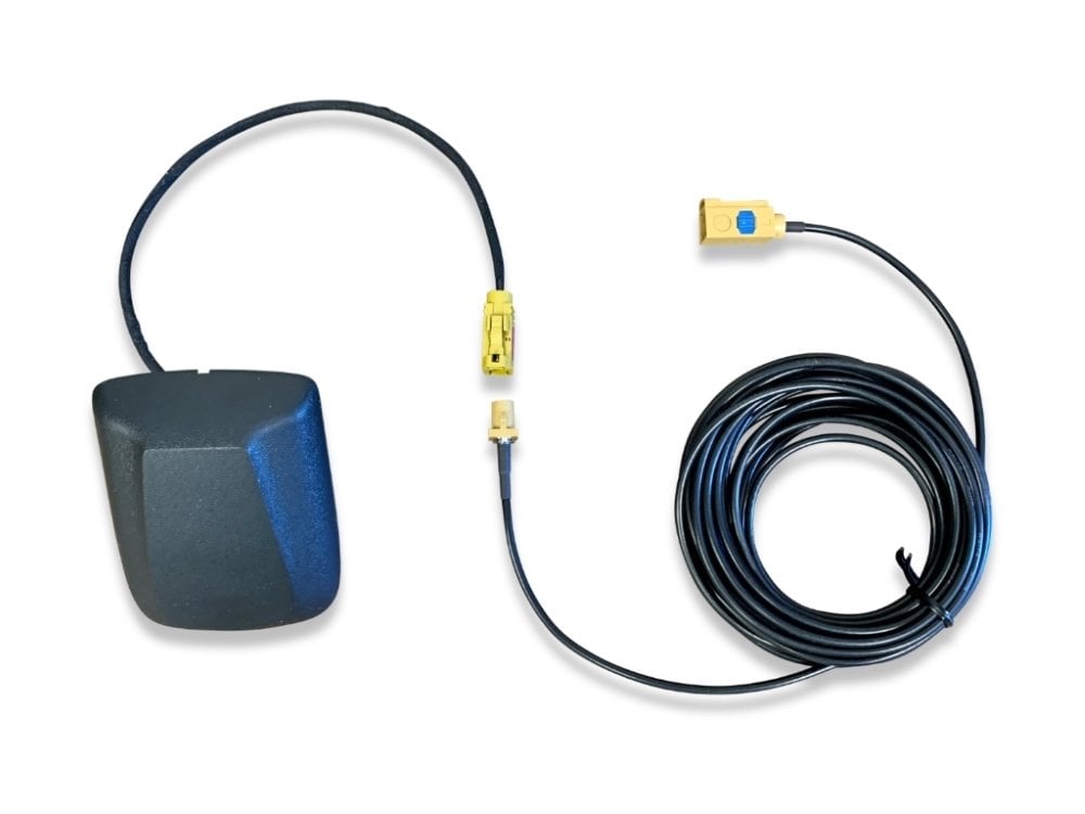 FCA SiriusXM Satellite Radio Antenna Kit