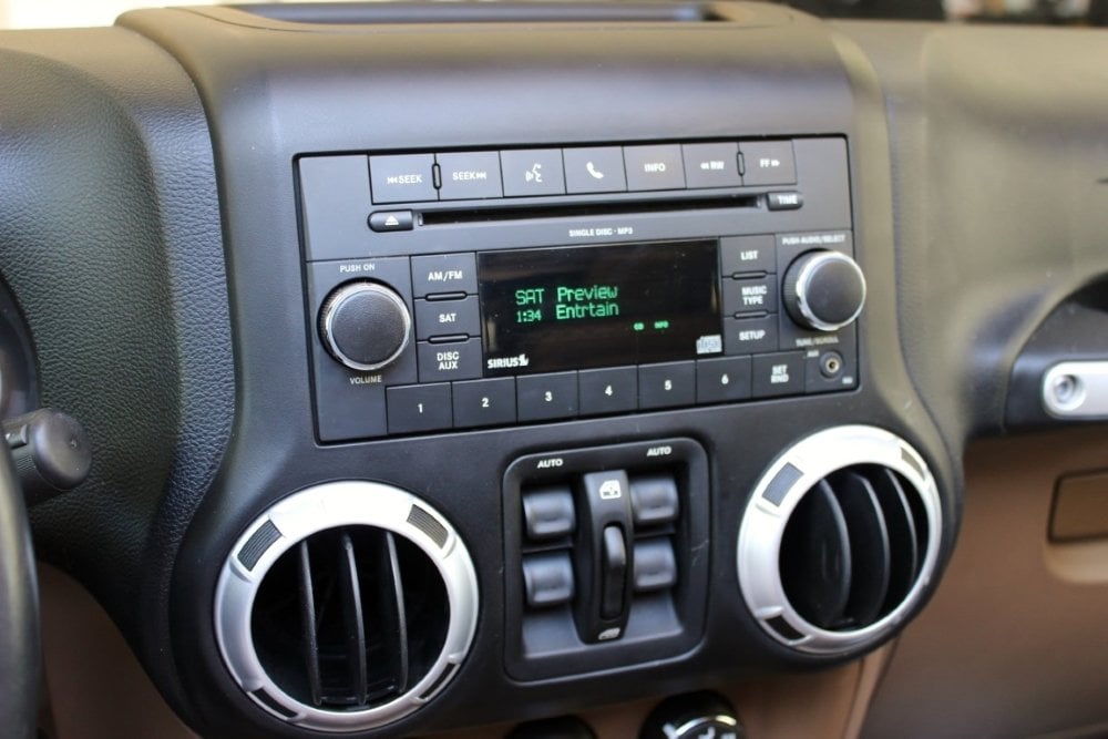 Mopar RES 130S CD Player featuring SiriusXM Radio - High Sp