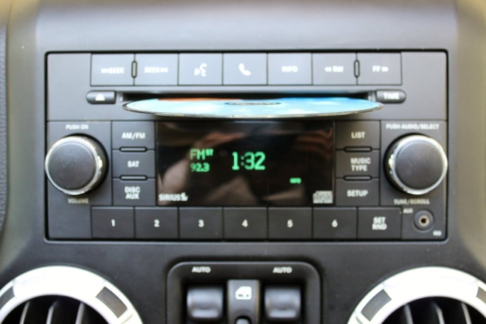 Mopar RES 130S CD Player featuring SiriusXM Radio - High Sp