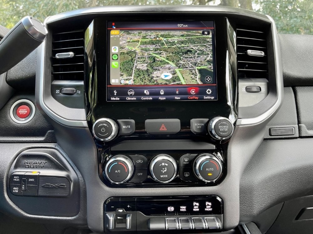 2019-2021 Ram 1500 Uconnect 4™ UAV 4C NAV 8.4" Display with Apple CarPlay™ I Android Auto™