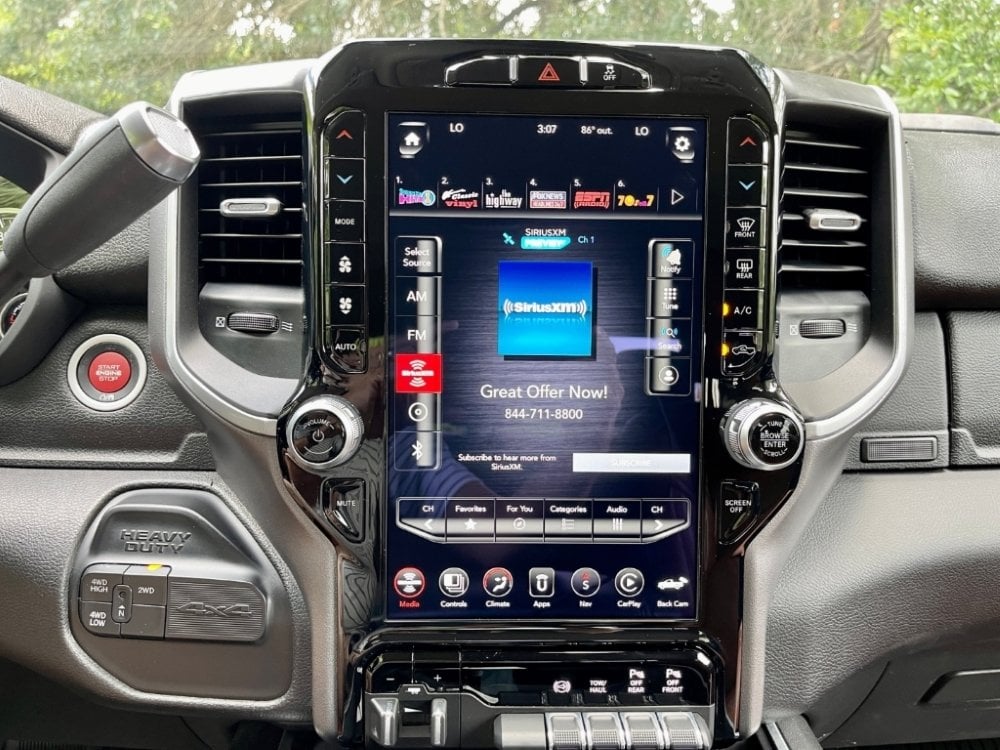 2019-2022 Ram 1500 Uconnect 4™ UAX 4C NAV 12" Display with Apple CarPlay™ I Android Auto™
