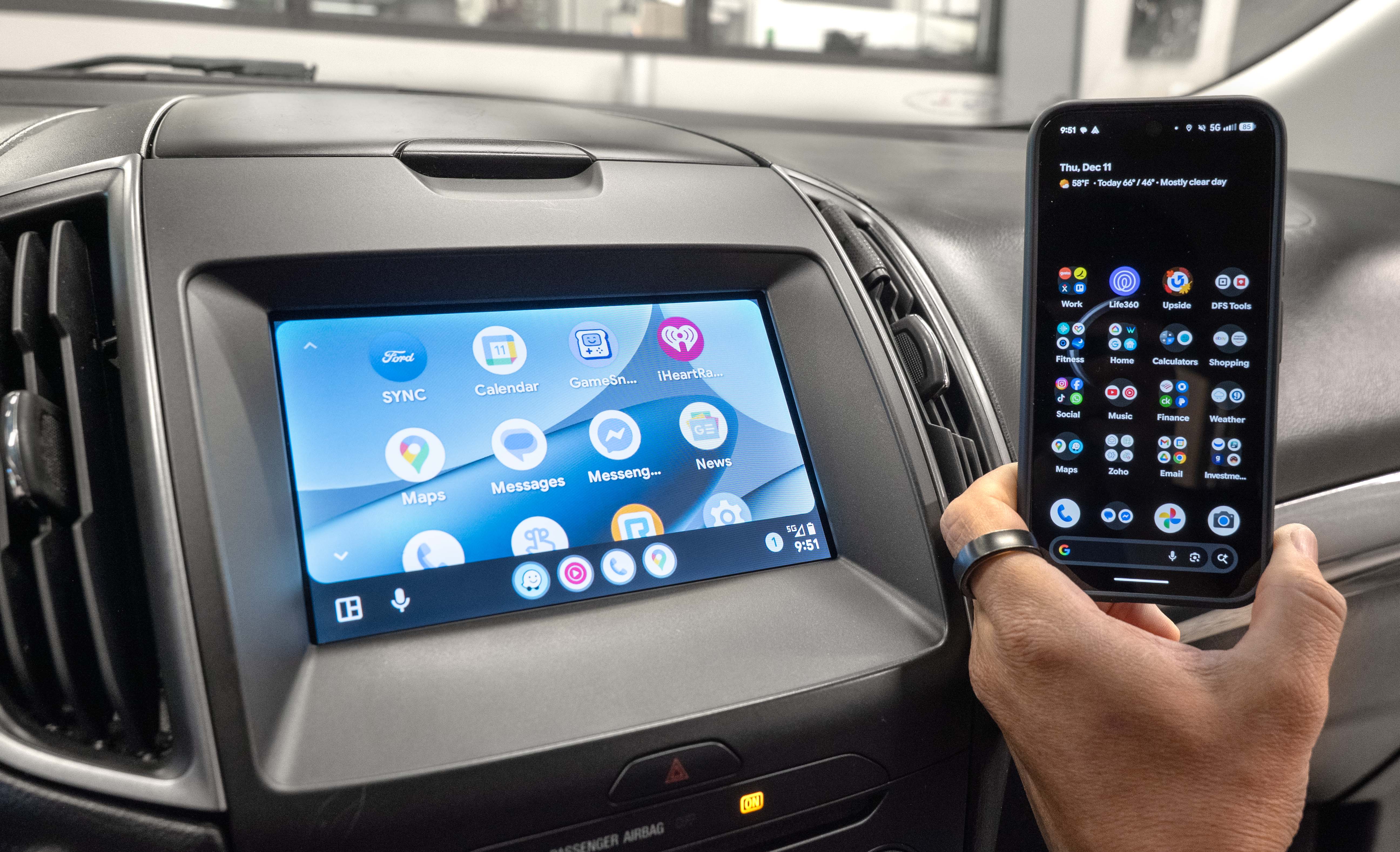 2016-2020 Ford Edge 8" Sync 3™ to 8" Sync 4 Touchscreen Display with Wireless Apple CarPlay™ &amp; Android Auto™