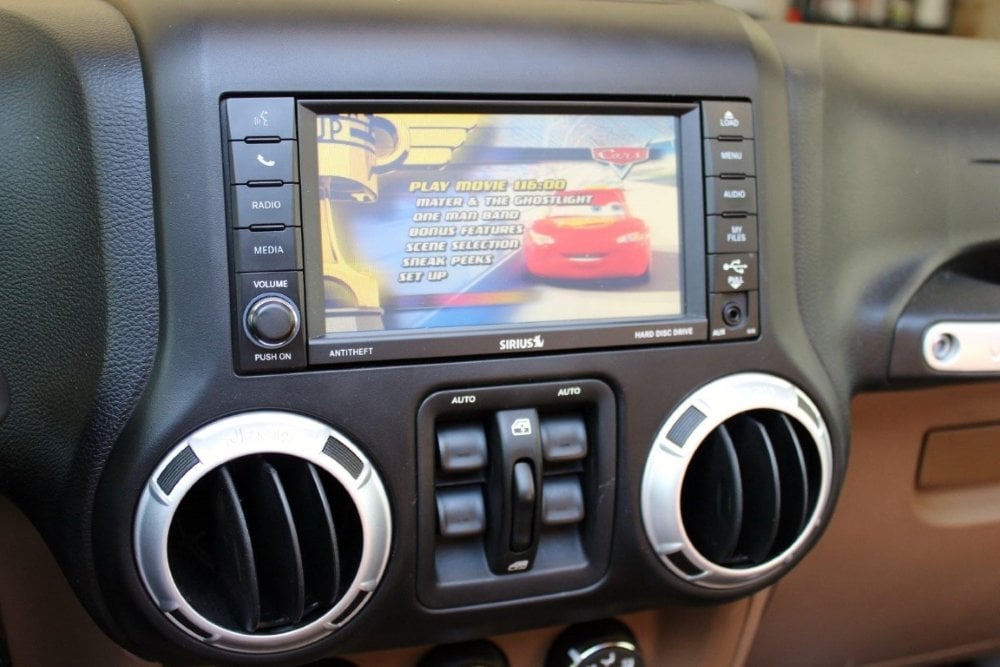 2011-2018 Jeep Wrangler JK Uconnect 2™ RHB 430N MyGIG 6.5" Display with Garmin™ GPS Navigation