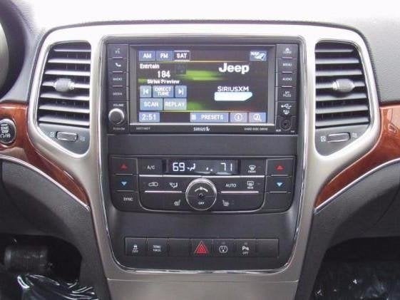Mopar RHB 430N Garmin Navigation MyGIG Touchscreen Radio - High Sp Top Mt Green LED