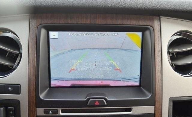 2015-2017 Ford Expedition Sync 3™ 4" to 8" Touchscreen Display with Apple CarPlay™ I Android Auto™