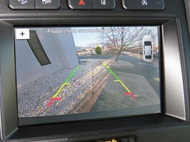 2018-2021 Ford Expedition Sync 3™ 4" to 8" Touchscreen Display with Apple CarPlay™ I Android Auto™