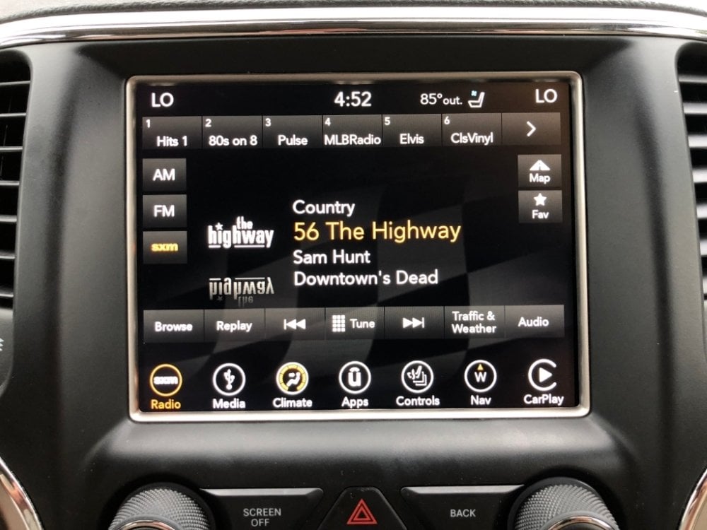 UAQ Sirius XM screen