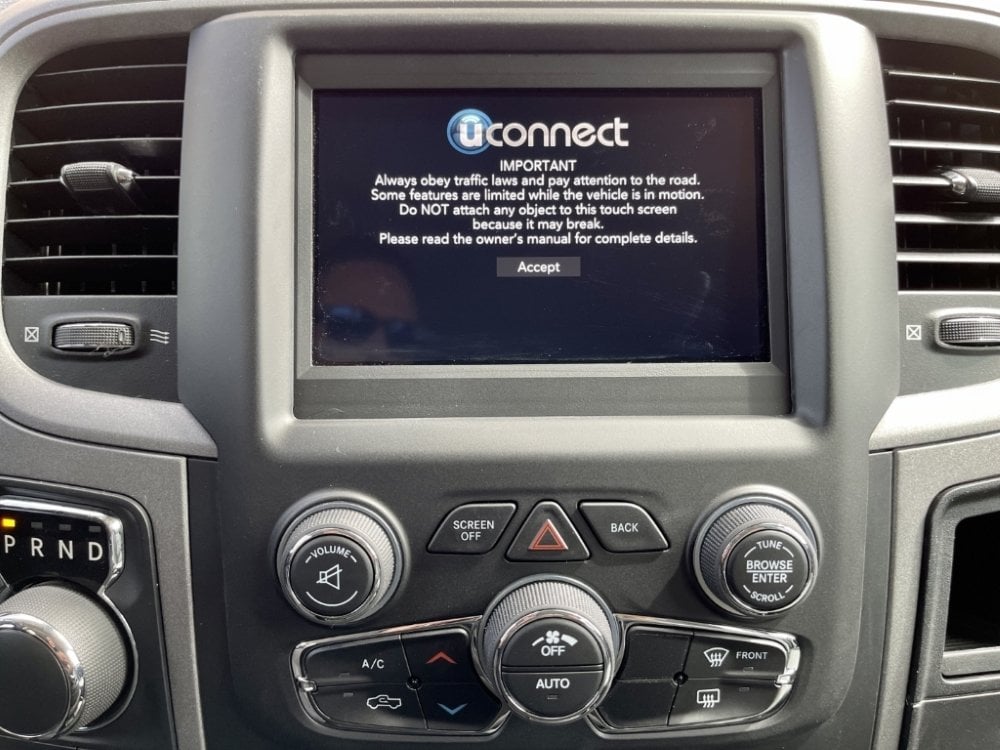 2013-2018 Ram 2500HD 3500HD UConnect 4™ UAG 7" Display Retrofit with Apple CarPlay™ I Android Auto™