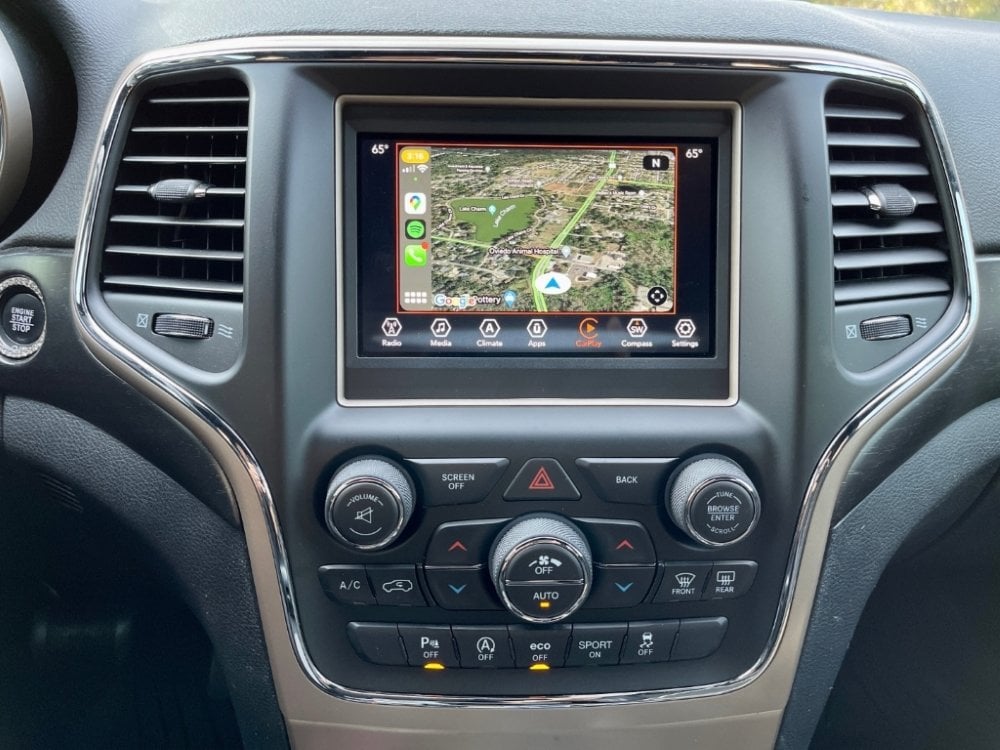 2014-2017 Jeep Grand Cherokee WK UConnect 4™ UAG 7" Display with Apple CarPlay™ I Android Auto™