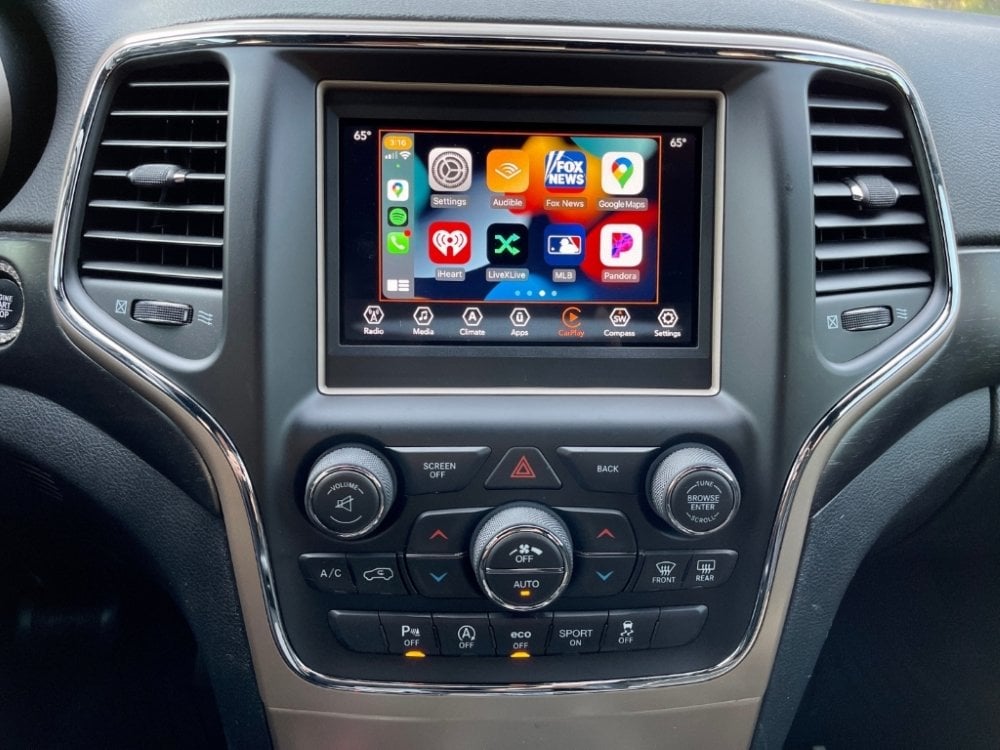 2014-2017 Jeep Grand Cherokee WK UConnect 4™ UAG 7" Display with Apple CarPlay™ I Android Auto™
