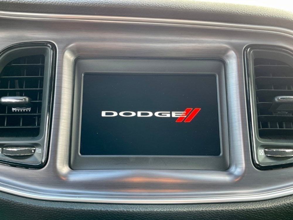 2015-2017 Dodge Challenger I Charger Uconnect 4™ UAG 7" Display with Apple CarPlay™ I Android Auto™