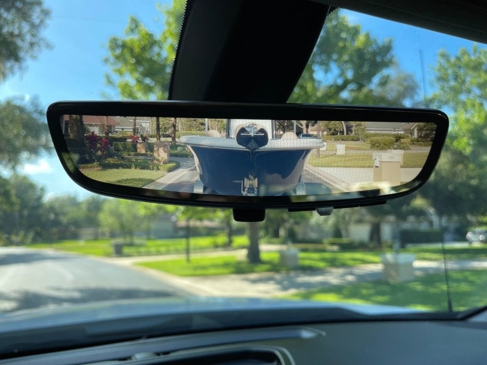 2021-2023 GM® Full-Size SUV Factory OEM Digital Rear View Camera Mirror Full-LCD Display for Tahoe Suburban Yukon Escalade