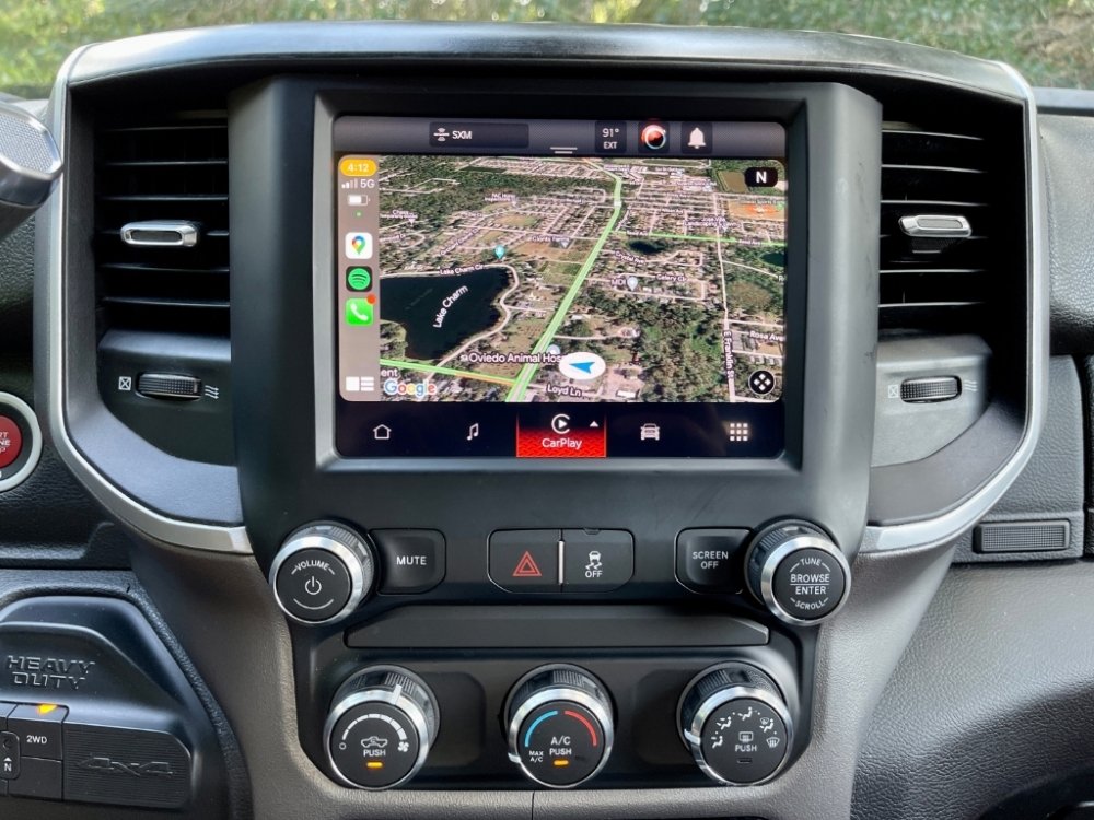 OEM Ram UBD Wireless Apple Carplay maps