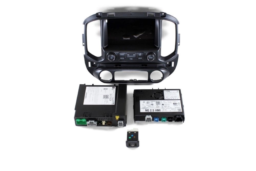 2015 GMC Canyon IntelliLink® Upgrade with Optional IO6 GPS Navigation and Android Auto®  /  Apple CarPlay®