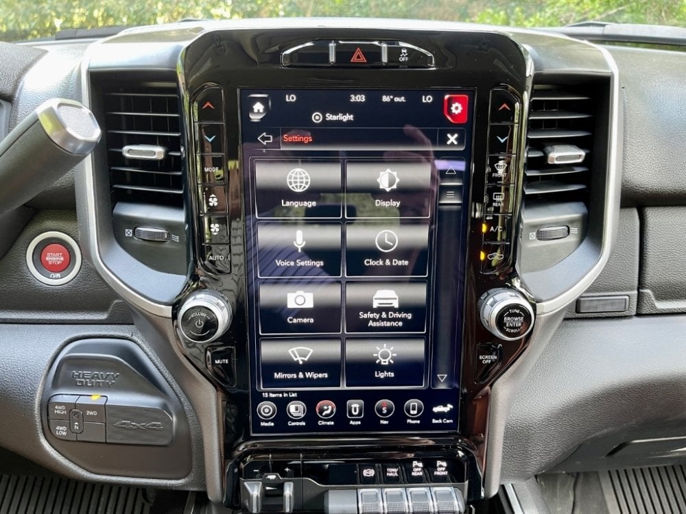 2019-2022 Ram 2500HD 3500HD Uconnect 4™ UAX 4C NAV 12" Display with Apple CarPlay™ I Android Auto™