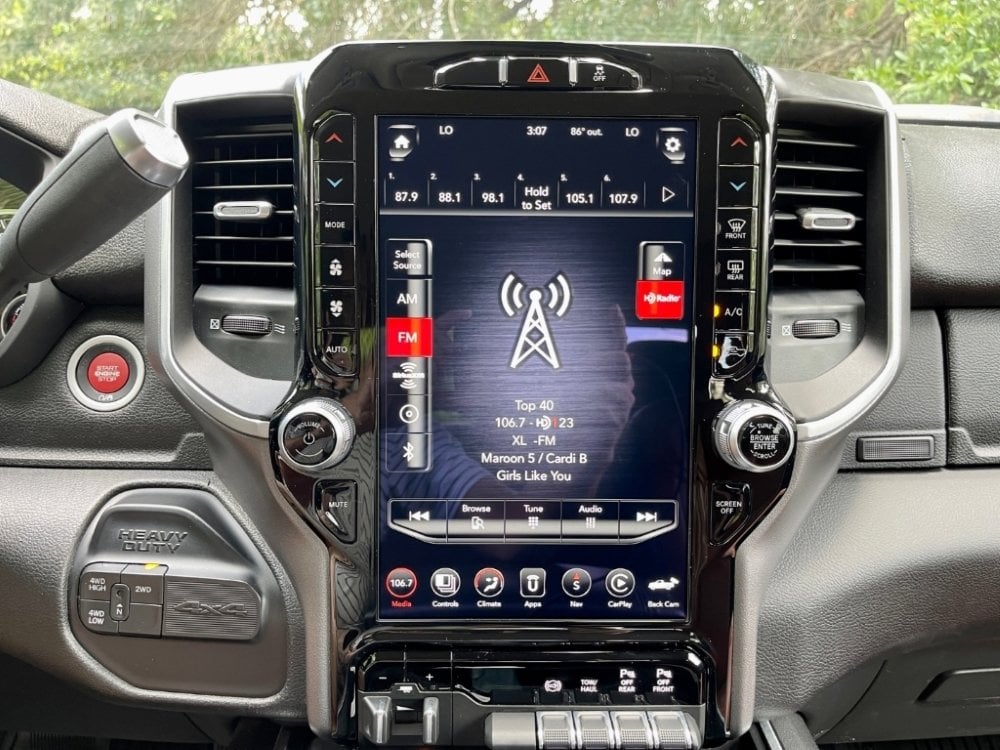 2019-2022 Ram 2500HD 3500HD Uconnect 4™ UAX 4C NAV 12" Display with Apple CarPlay™ I Android Auto™