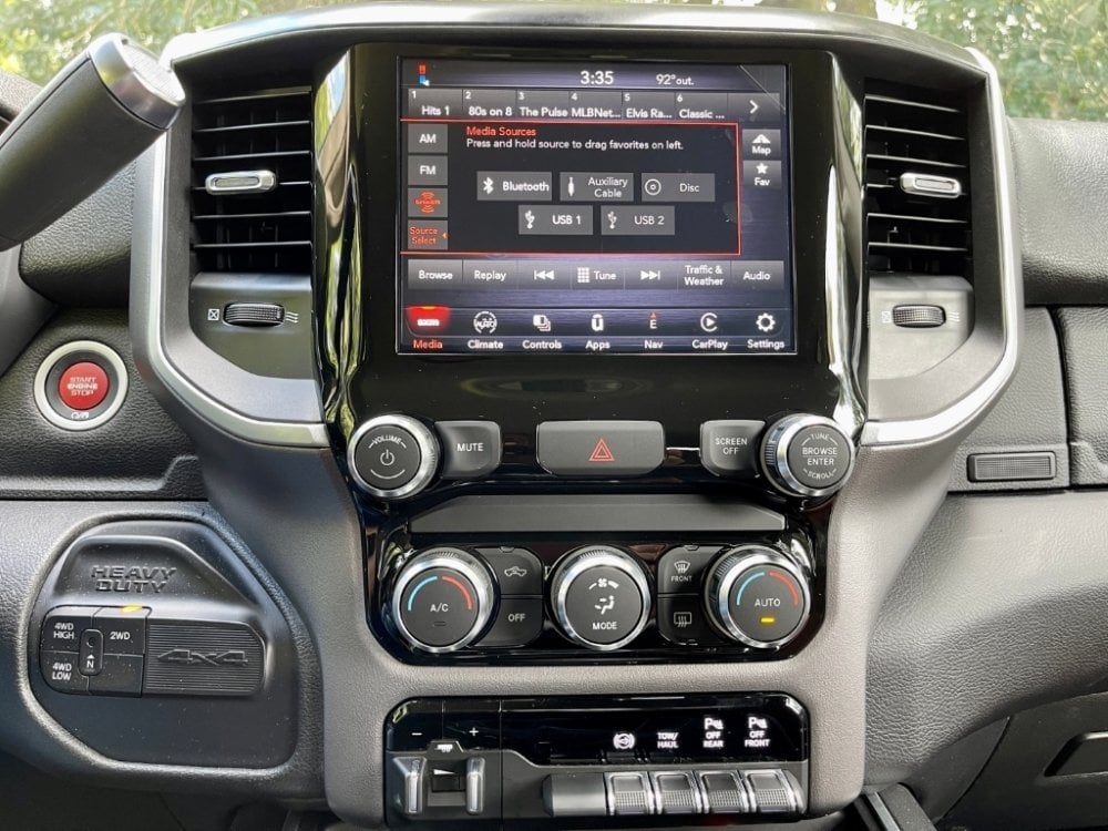 2019-2021 Ram 2500HD 3500HD Uconnect 4™ UAV 4C NAV 8.4" Display with Apple CarPlay™ I Android Auto™
