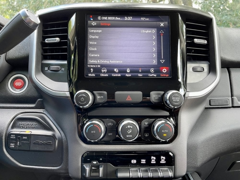2019-2021 Ram 2500HD 3500HD Uconnect 4™ UAV 4C NAV 8.4" Display with Apple CarPlay™ I Android Auto™