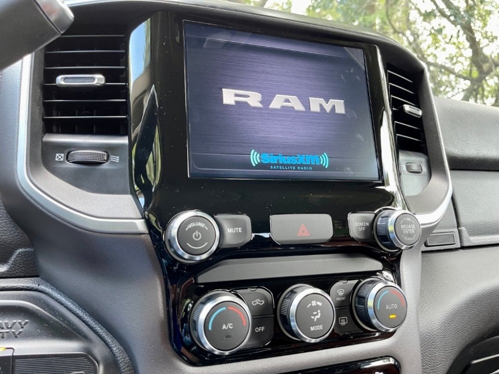 2019-2021 Ram 2500HD 3500HD Uconnect 4™ UAV 4C NAV 8.4" Display with Apple CarPlay™ I Android Auto™
