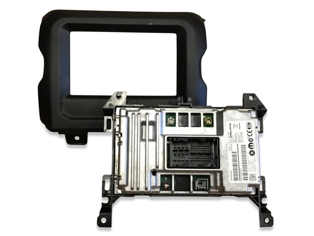 2018-2023 Jeep Wrangler JL Uconnect 4™ UAG 7" Display with Apple CarPlay™ I Android Auto™