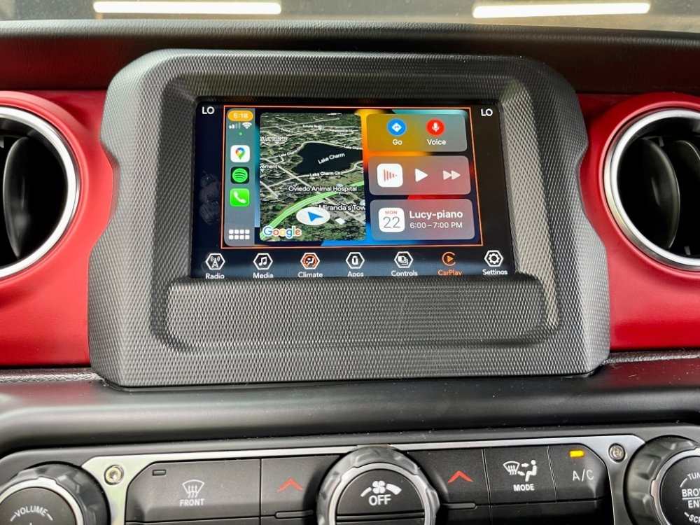 2020-2023 Jeep Gladiator JT Uconnect 4™ UAG 7" Display with Apple CarPlay™ I Android Auto™