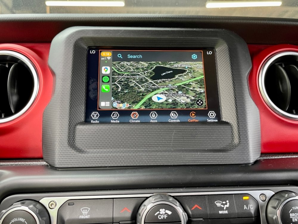 2020-2023 Jeep Gladiator JT Uconnect 4™ UAG 7" Display with Apple CarPlay™ I Android Auto™