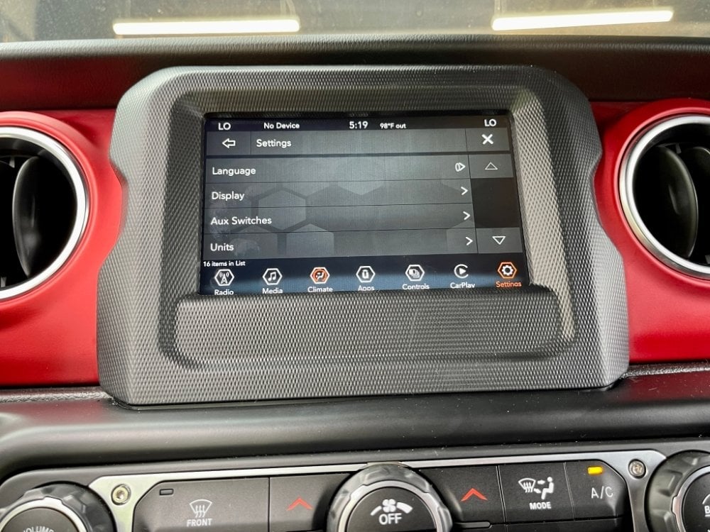 2020-2023 Jeep Gladiator JT Uconnect 4™ UAG 7" Display with Apple CarPlay™ I Android Auto™