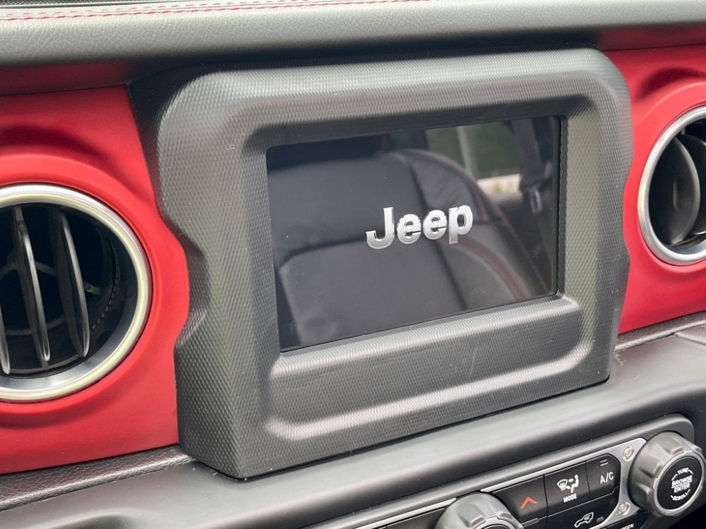2020-2023 Jeep Gladiator JT Uconnect 4™ UAG 7" Display with Apple CarPlay™ I Android Auto™
