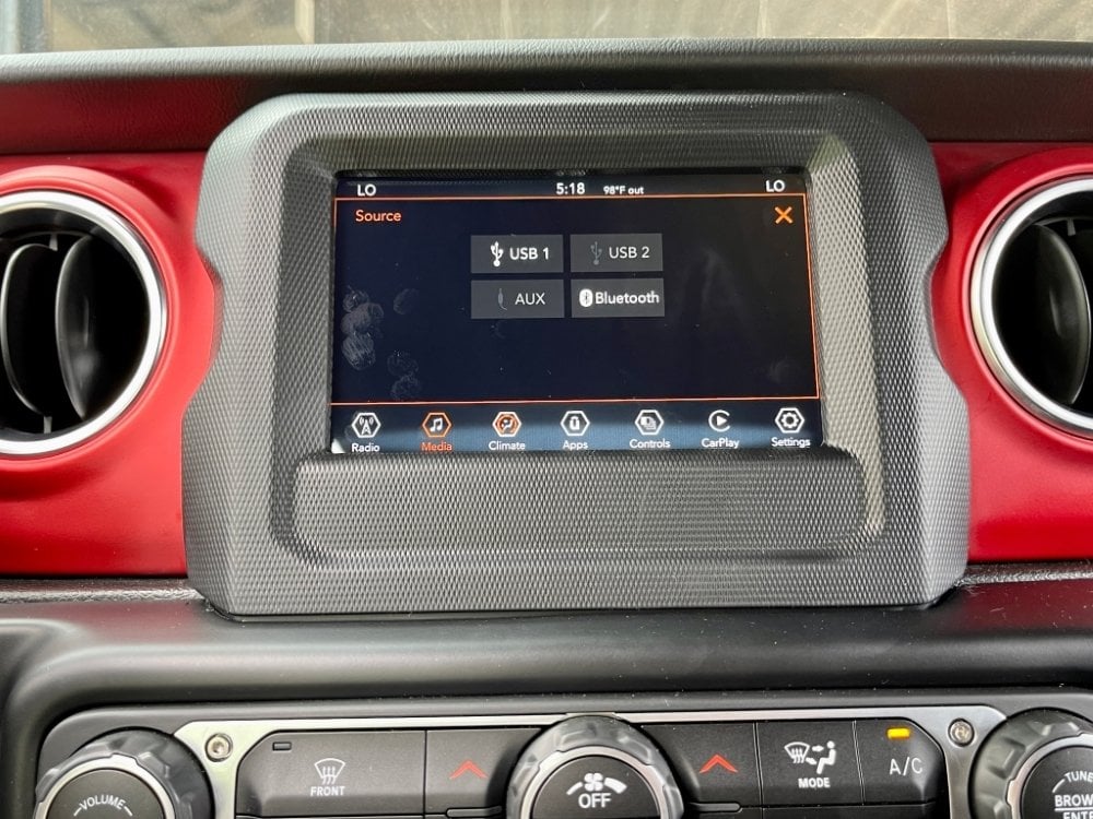 2020-2023 Jeep Gladiator JT Uconnect 4™ UAG 7" Display with Apple CarPlay™ I Android Auto™