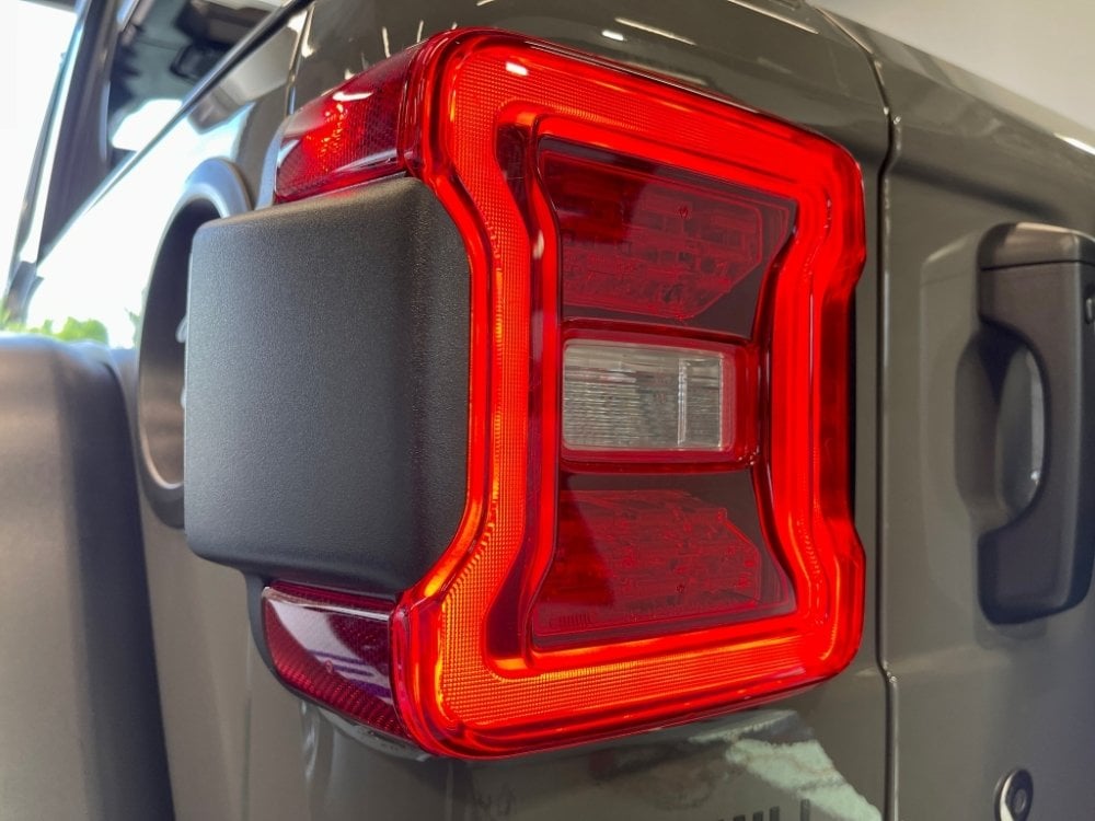 2018-2023 Jeep Wrangler JL Factory OEM LED Tail Light Assembly Upgrade