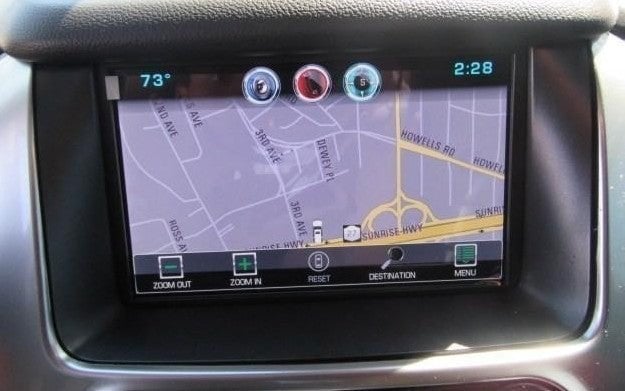 2015 Chevrolet Tahoe MyLink® Upgrade with Optional IO6 GPS Navigation and Android Auto® / Apple CarPlay®