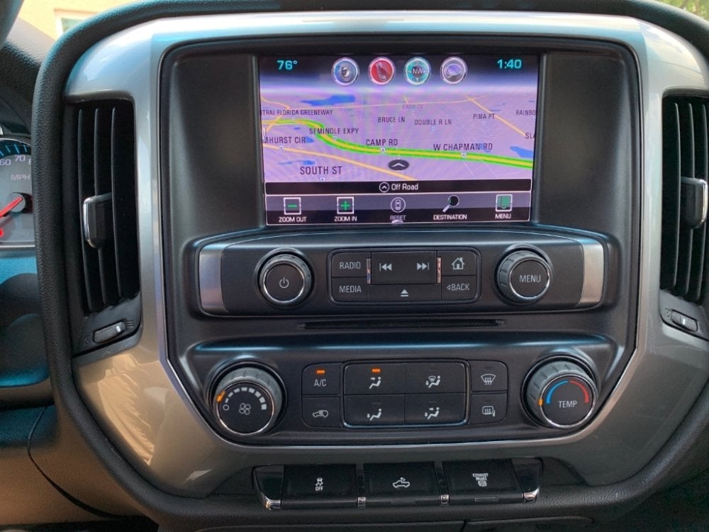Android Auto maps displayed on OEM touchscreen