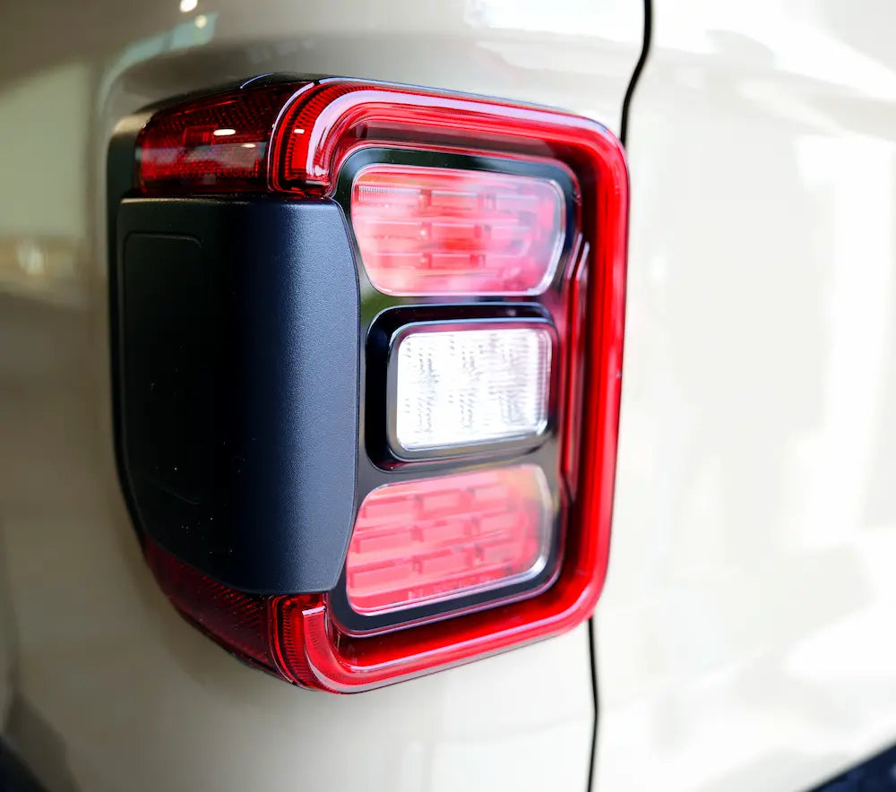 Jeep Gladiator Blind-Spot Monitoring