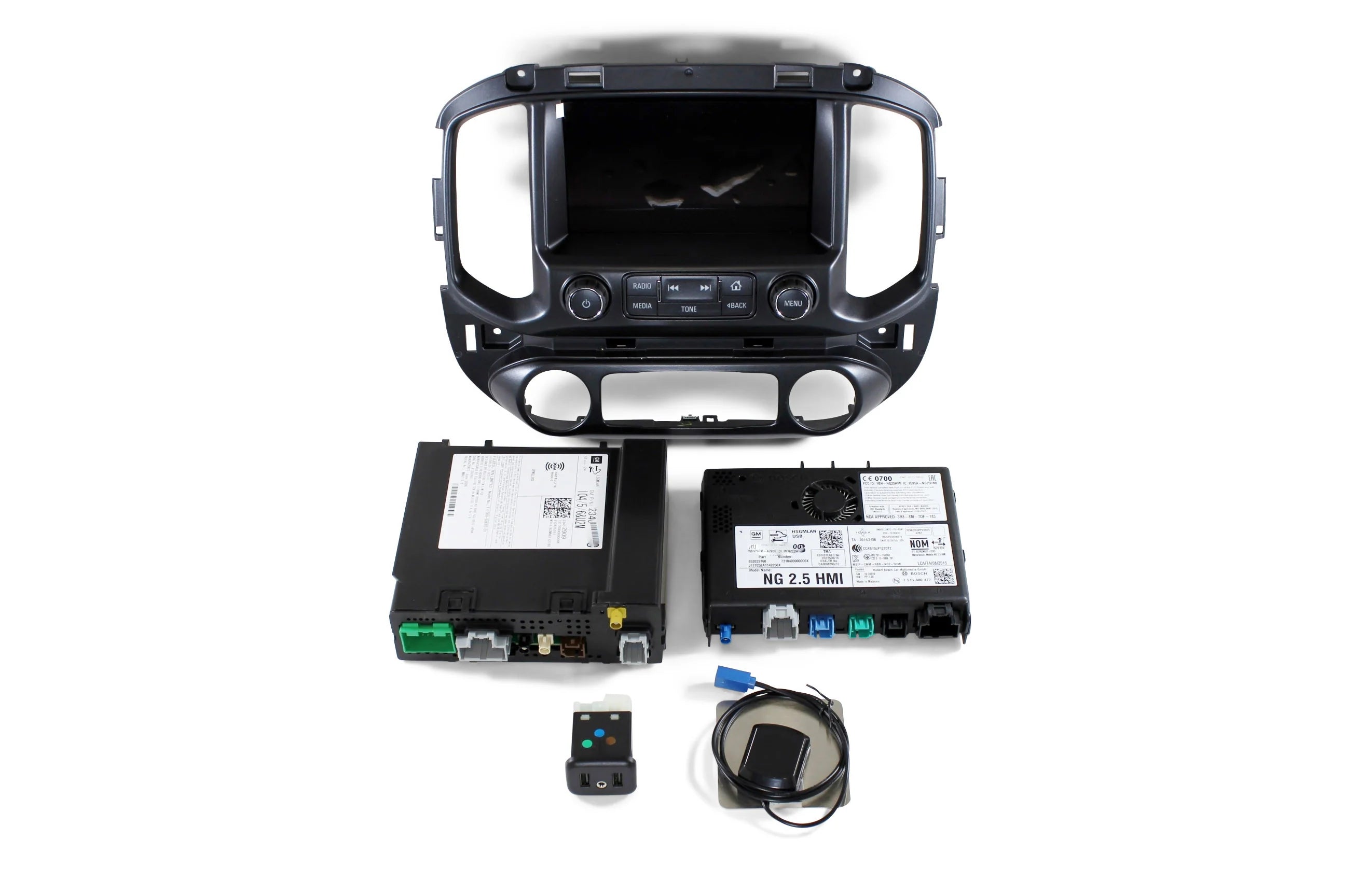 2015 Chevrolet Colorado MyLink® Upgrade with Optional IO6 GPS Navigation and Android Auto®  /  Apple CarPlay®