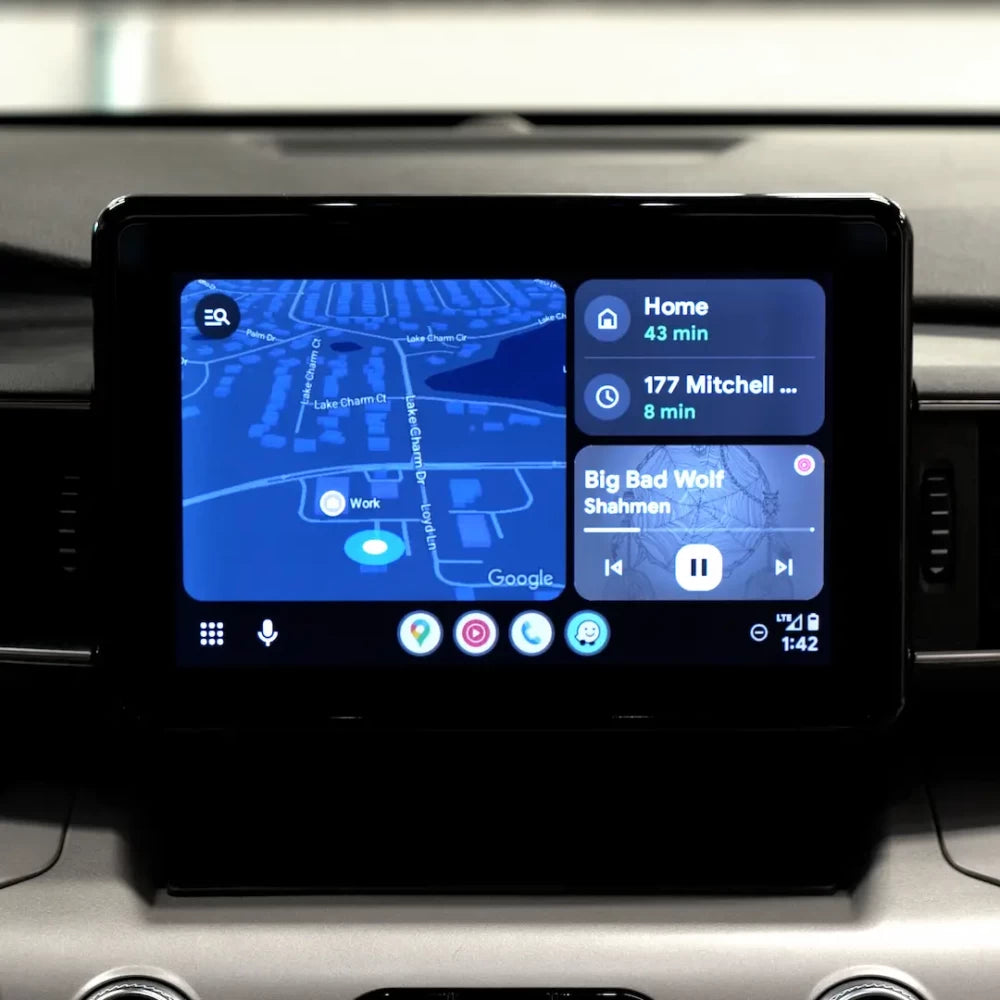 Plug and play Explorer infotainment upgrade supporting wireless Apple CarPlay